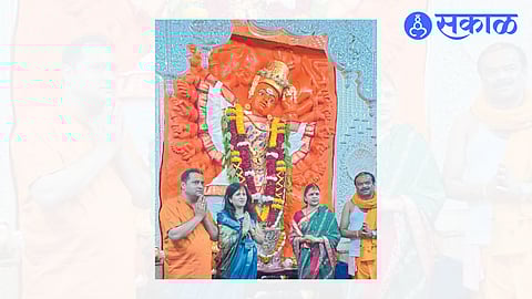 MLA Nitin Pawar, Jayshree Pawar, Trustee Lalit Nikam present during the Panchamrit Mahapuja of the second rosary in the Sharadiya Navratri festival of Adimaya Saptshringi on Monday.