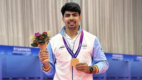 Pawan Sehrawat: ऐतिहासिक ! भारताला सुवर्णपदक जिंकून देणारा बनला प्रो-कबड्डीच्या इतिहासातील सर्वात महागडा खेळाडू