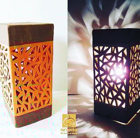 स्टोरीज हॅंडमेड
प्रदर्शनाचे आयोजन