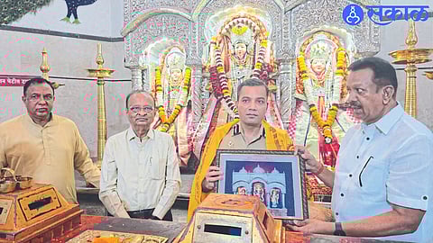 Police Commissioner Sandeep Karnik visited village deity Kalikadevi temple on Friday, while Keshav Anna Patil, president of the organization welcomed him.
