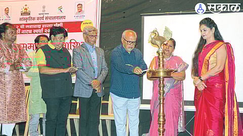 Rajya Natya Spardha: सायखेडकर नाट्यगृह सुधारणेची नितांत गरज : प्रा. रवींद्र कदम