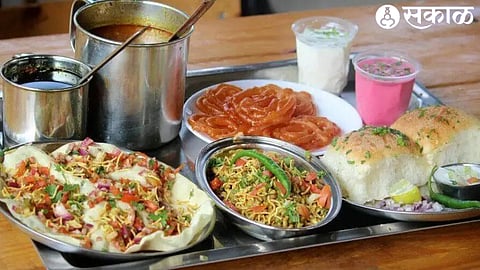 Nashik Misal Pav