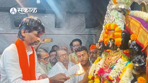 Manoj Jarange-Patil Mata Kamlai Devi Darshan
