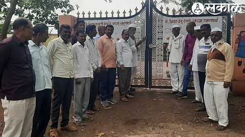 Entrance of ZP Primary School in Gorane locked Locks 