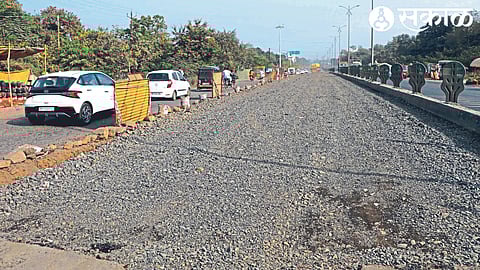 On the highway passing through the city, the patchwork repair in front of IMI College, while in the second photo, the dug-up road.