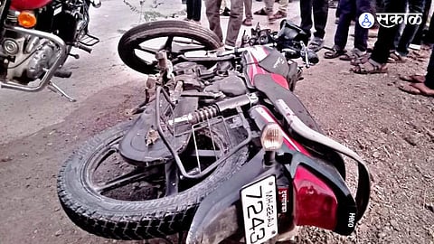 jintur accident news tempo and two wheeler accident one killed police hospital