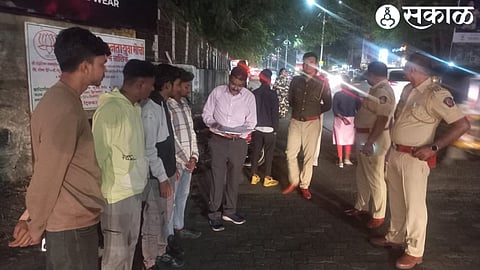 Nashik The city police taking action against the robbers who were committed in the commissionerate area.