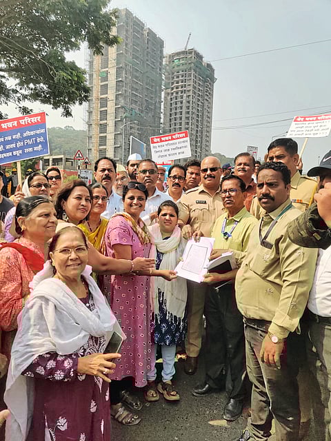 सुरक्षित रस्त्यासाठी महामोर्चा