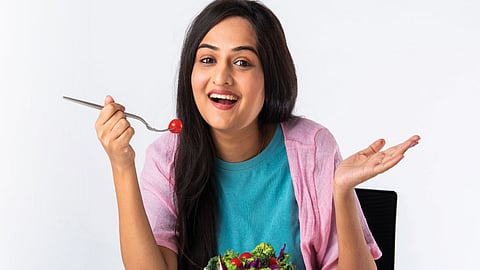 To lose weight healthy diet water intake exercise