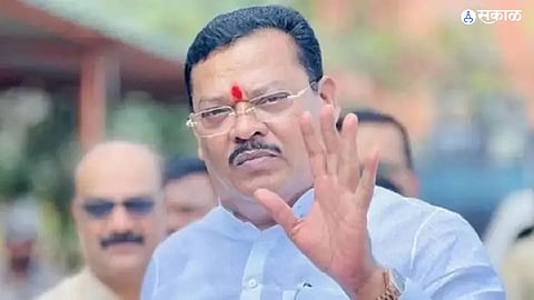 Maratha Reservation : शिंदे गटाकडून ठाकरे-पवार गटावर दंगलीचा आरोप; म्हणाले, पकडलेला आरोपी...