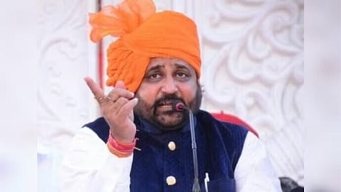 Karni Sena President Sukhdev Singh Gogamedi shot dead in Jaipur Marathi News
