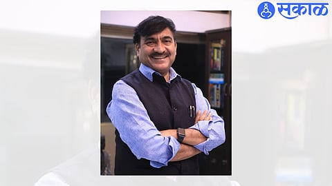 Shrikant Bhartiya lunch stirs excitement in Nashik politics news