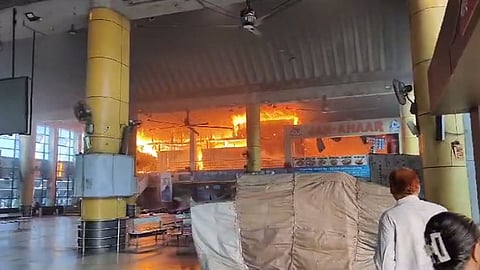 lokmanya tilak terminus fire