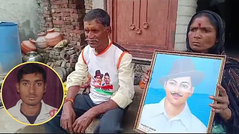 Parliament Security breach accused amol shinde parent expressed the desire to contact with son on the phones marathi news