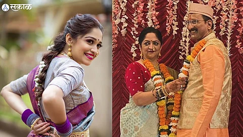 amruta phadke special post on mother second wedding