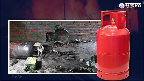 Gas Cylinder Explosion)