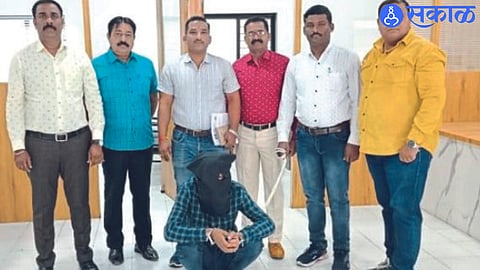 Police team taking Akshay Naikwade from Bhopal and bringing him to Nashik.