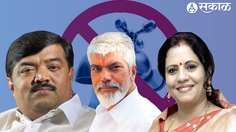 Nashik Water Management Accusations claims by politicians on jayakwadi and water bill issue news