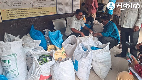 Gutkha seized by Food and Drug Administration team