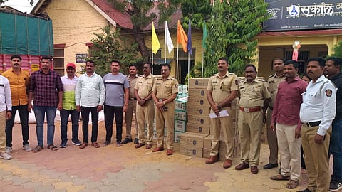 mohol police caught alcohol worth 26 lakh and seized two vehicle crime news solapur