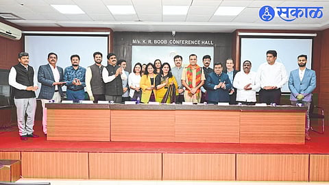 Officials of 'Aima' and 'GTTCI' on the occasion of MoU