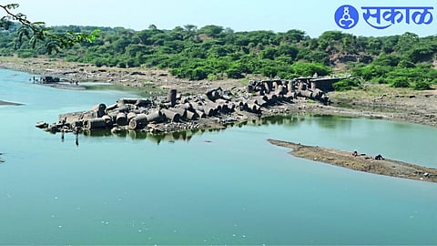 Suspension of bridge work process between Nimkhedi Bambhori jalgaon news