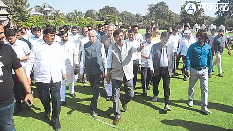 MP Sanjay Raut, Shiv Sena leader Subhash Desai, Vinayak Raut, Arvind Sawant, Varun Sardesai etc. while inspecting Hotel Democracy, the venue of the Shiv Sena convention to be held in January.