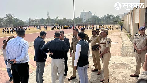 Radhakrishna Game, Police Commissioner Sandeep Karnik, Municipal Commissioner Ashok Karanjkar in the presence of Sports Deputy Director Ravindra Naik again on Thursday (4th). Meenatai inspected the premises of Thackeray Divisional Sports Complex.