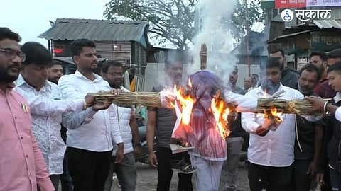 mla jitendra awhad offensive statement of lord ram burn his statue at narayangaon