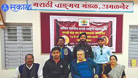 Khandesi folk artist