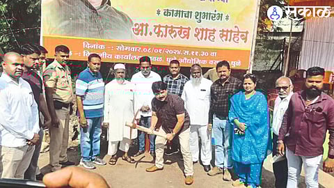 Farooq Shah laying the groundwork for the administrative building in MIDC