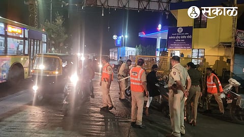 Police raid drunkards in Nashik area