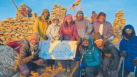 Himalaya Mountains Kedarkantha Peak Jiddi Mountaineering Association in Ratnagiri