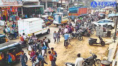 Varangaon Bus Station Chowk in of encroachment