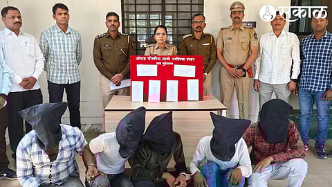 Peddlers jailed along with MD drug dealers in Ambad area 27 half gram of material seized