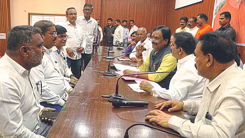 Rajendra Varpe case Opposition leader Ambadas Danve