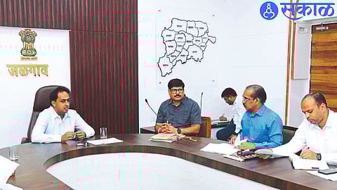 jalgaon District Collector Ayush Prasad while giving instructions in the meeting in the background of Pulse Polio Campaign.