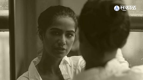 Poonam Pandey Death News