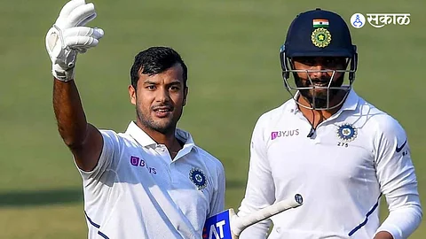 Mayank Agarwal : 'आता अजिबात रिस्क नको...' विमानातील 'त्या' घटनेनंतर अग्रवालने उचलले हे पाऊल, फोटो होतोय व्हायरल