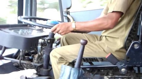 Pune-Bangalore National Highway ST Driver