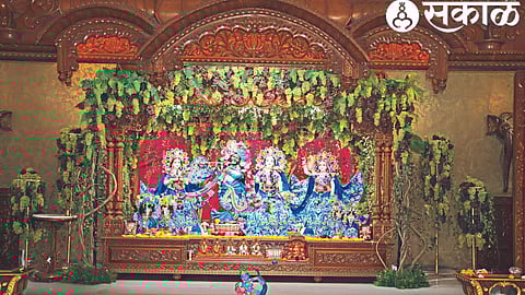 An attractive grape decoration on the occasion of Nityananda Trayodashi festival at the ISKCON temple.