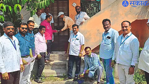 Municipal team while taking action on tax collection issue.