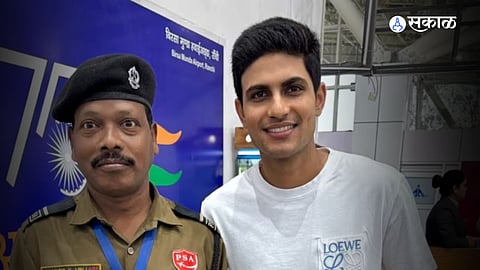 Shubman Gill Meets Robin Minz Father marathi news