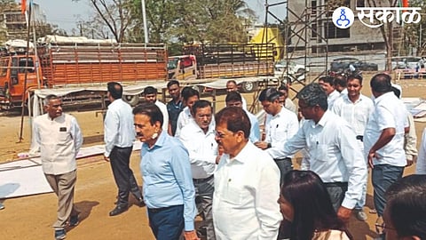 Party leader Girish Mahajan inspecting the venue at Sagar Park