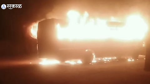 st fire accident umarga depot bus catch fire brigade police