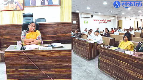 Commissioner and Administrator Amita Dagde-Patil speaking in the Municipal Standing Committee meeting. front officer