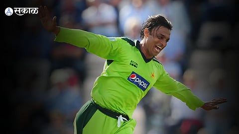 Shoaib akhtar welcome daughter nooreh ali Marathi News