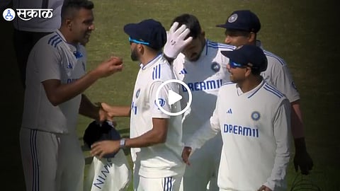 Ravichandran Ashwin Kuldeep Yadav