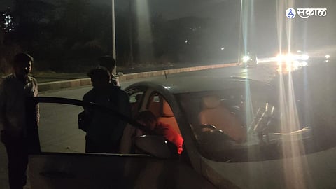 accident on sinhagad road due to drunk driver losing control police hospital