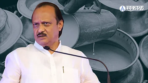 Ajit Pawar: राज्यातील दूध उत्पादक शेतकऱ्यांचा प्रतिलिटर पाच रुपये अनुदानाचा प्रश्न मार्गी लावू!